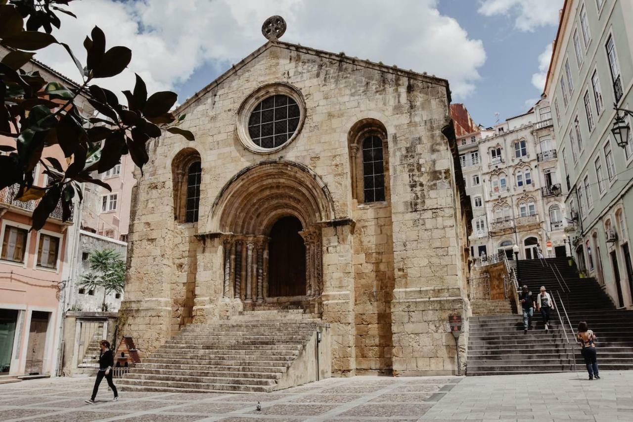 T1 amplo e repleto de luz junto à Pç do Comércio - Self check in Coimbra Esterno foto